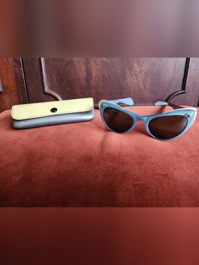 Ultra Rare Girls Vintage American Optical Cosmetan Cat Eye Sunglasses With Case
